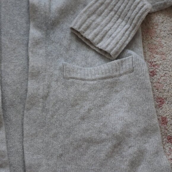 Calvin Klein Cardigan - Picture 3 of 8